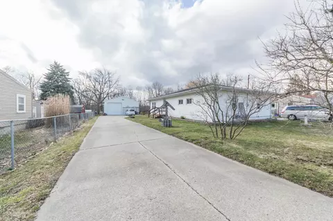 16796 Cedar St, Lansing, MI 48906 photo 20