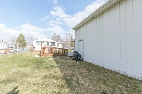 16796 Cedar St, Lansing, MI 48906 photo 17
