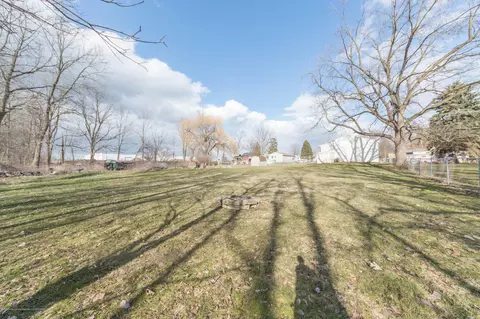 16796 Cedar St, Lansing, MI 48906 photo 16