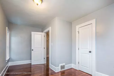 333 Bartlett St, Lansing, MI 48915 photo 21
