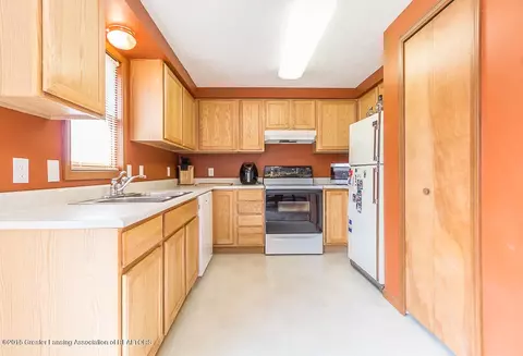 6022 Wise Rd, Lansing, MI 48911 photo 8