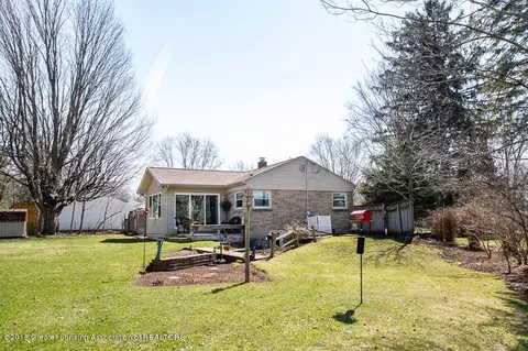 1482 Wilshire Rd, Haslett, MI 48840 photo 2