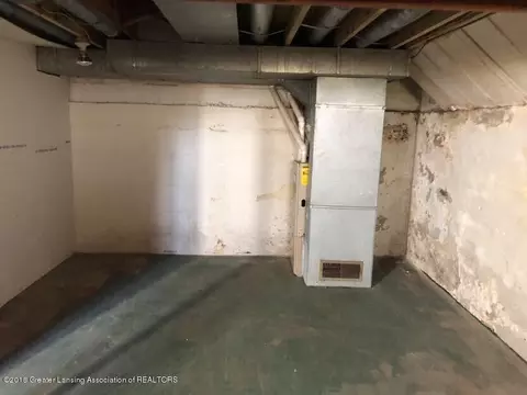 401 E Mcdevitt, Jackson, MI 49203 photo 12