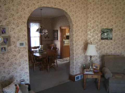 405 E State St, Saint Johns, MI 48879 photo 6