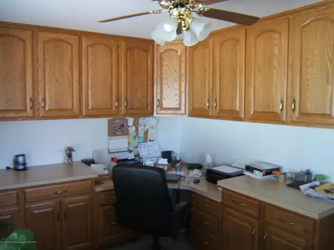 405 E State St, Saint Johns, MI 48879 photo 14
