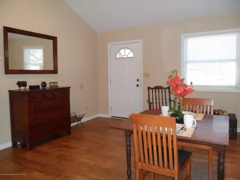 5597 Cade St, Haslett, MI 48840 photo 8
