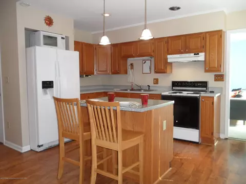 5597 Cade St, Haslett, MI 48840 photo 7