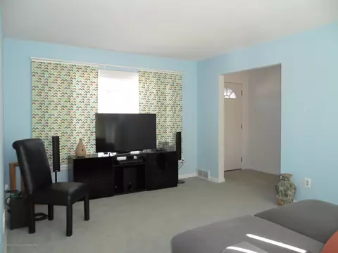5597 Cade St, Haslett, MI 48840 photo 3