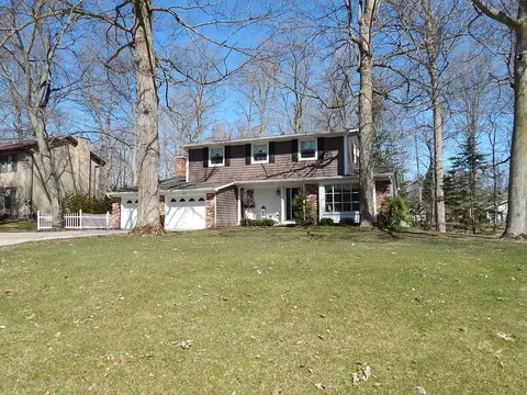 4200 Driftwood Dr, Dewitt, MI 48820 photo 2