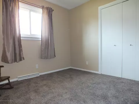 807 E Walker St, Saint Johns, MI 48879 photo 14