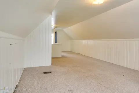 329 E Miller Rd, Lansing, MI 48911 photo 17