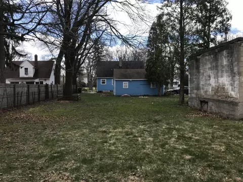 329 E Miller Rd, Lansing, MI 48911 photo 20