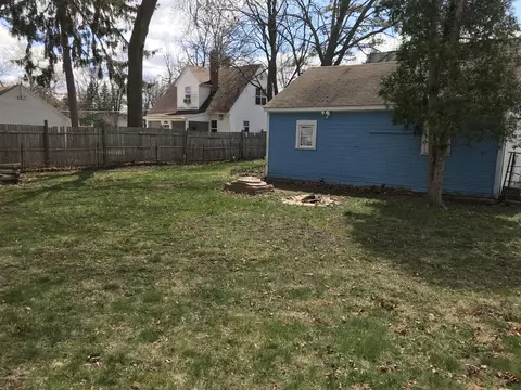 329 E Miller Rd, Lansing, MI 48911 photo 21