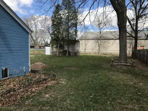 329 E Miller Rd, Lansing, MI 48911 photo 19