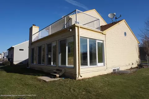 12806 Houghton Dr, Dewitt, MI 48820 photo 3