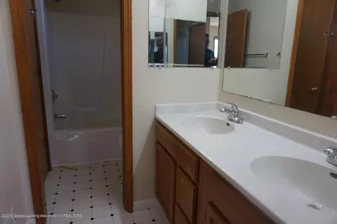 12806 Houghton Dr, Dewitt, MI 48820 photo 15