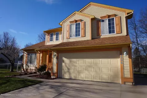 12806 Houghton Dr, Dewitt, MI 48820 photo 2