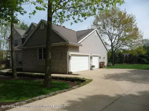 2511 Julie Way, Dewitt, MI 48820 photo 2