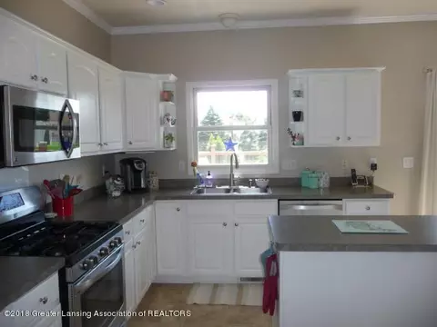 2511 Julie Way, Dewitt, MI 48820 photo 9