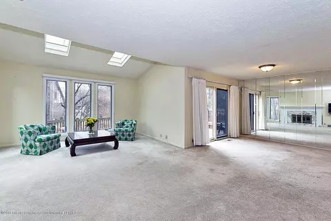 4420 Comanche Dr, Okemos, MI 48864 photo 4