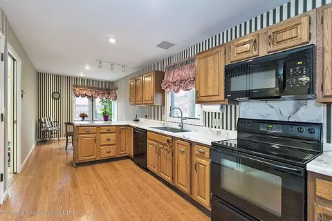 4420 Comanche Dr, Okemos, MI 48864 photo 8