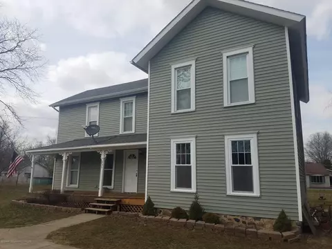 231 E Union St, Maple Rapids, MI 48853 photo 1