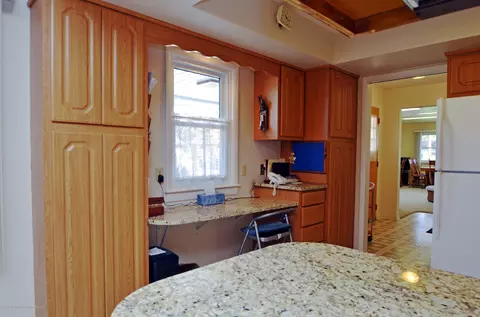 4718 Donald St, Lansing, MI 48910 photo 9