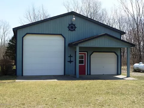 400 N Risch Rd, Webberville, MI 48892 photo 7