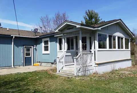 400 N Risch Rd, Webberville, MI 48892 photo 9