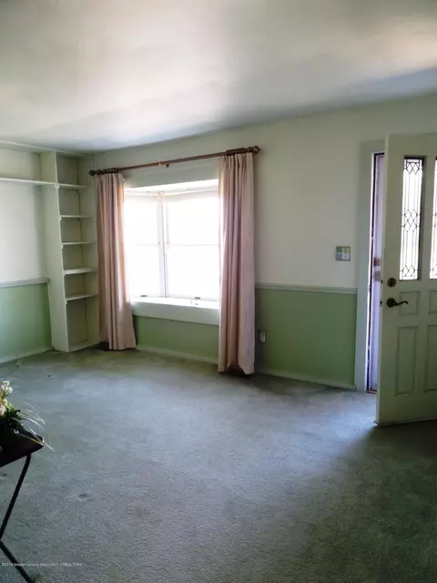 400 N Risch Rd, Webberville, MI 48892 photo 2