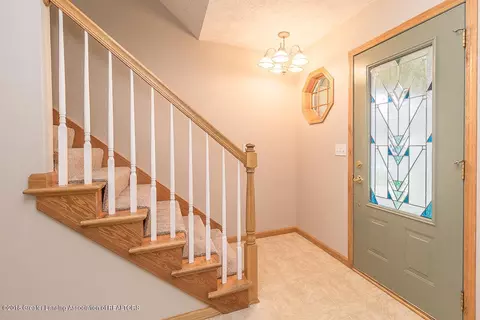8706 Jacaranda Dr, Dimondale, MI 48821 photo 2