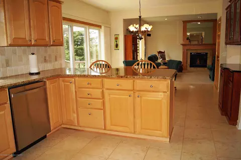 3175 Crofton Dr, Dewitt, MI 48820 photo 11