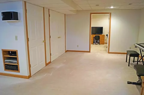 3175 Crofton Dr, Dewitt, MI 48820 photo 23