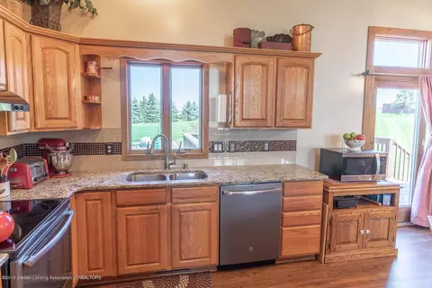 6920 W Howe Rd, Dewitt, MI 48820 photo 13