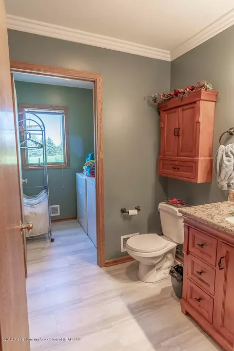 6920 W Howe Rd, Dewitt, MI 48820 photo 17