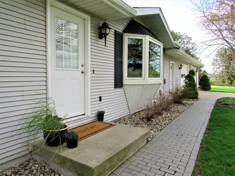 13851 S Hinman Rd, Eagle, MI 48822 photo 3