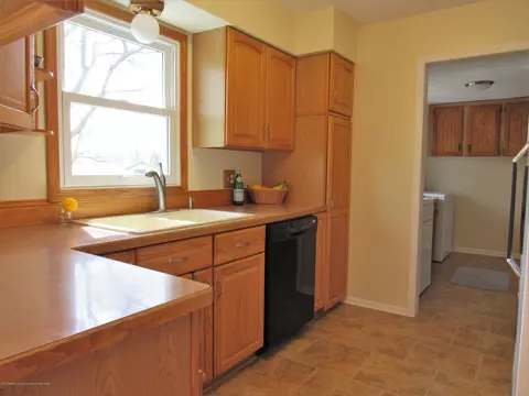 13851 S Hinman Rd, Eagle, MI 48822 photo 11