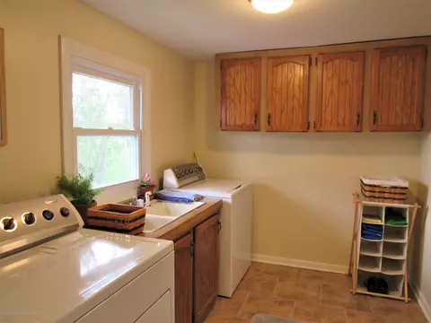 13851 S Hinman Rd, Eagle, MI 48822 photo 12