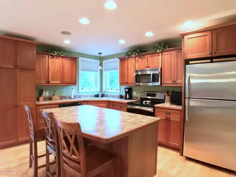 5472 Earliglow Ln, Haslett, MI 48840 photo 8