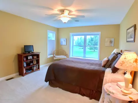 5472 Earliglow Ln, Haslett, MI 48840 photo 12