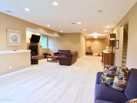 5472 Earliglow Ln, Haslett, MI 48840 photo 23