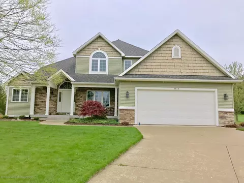 5472 Earliglow Ln, Haslett, MI 48840 photo 2