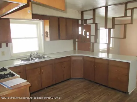 716 E Gier St, Lansing, MI 48906 photo 3