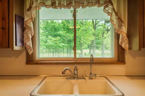 12350 W Herbison Rd, Eagle, MI 48822 photo 15