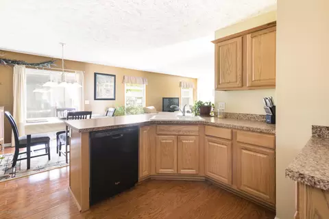 7707 Madrid Drive Dr, Lansing, MI 48917 photo 11