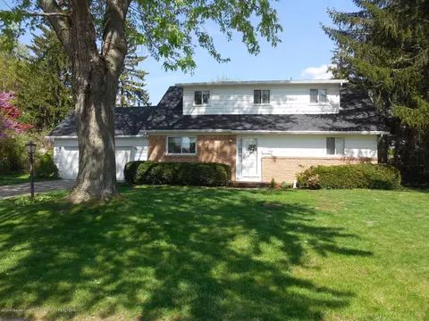 1422 Maycroft Rd, Lansing, MI 48917 photo 2