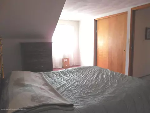 1422 Maycroft Rd, Lansing, MI 48917 photo 15