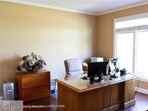 12825 Paradise Dr, Dewitt, MI 48820 photo 5