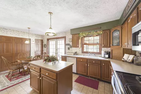 13240 Tucker Dr, Dewitt, MI 48820 photo 9