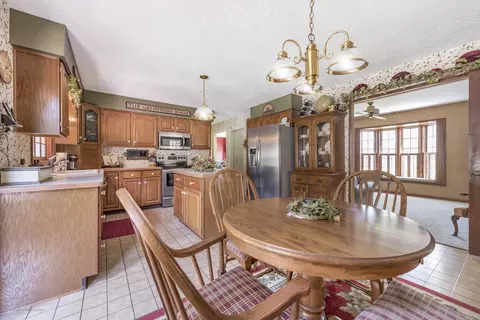 13240 Tucker Dr, Dewitt, MI 48820 photo 7